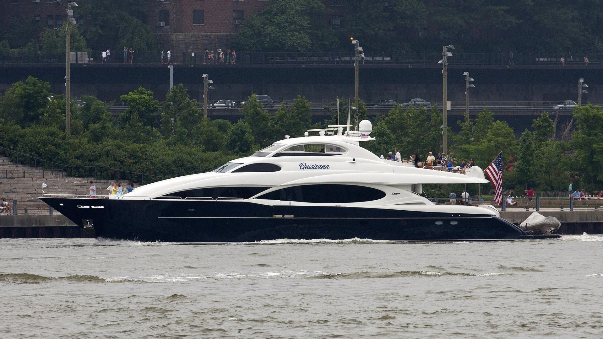 HOPE FLOATS yacht (Lazzara, 33.47m, 2007)